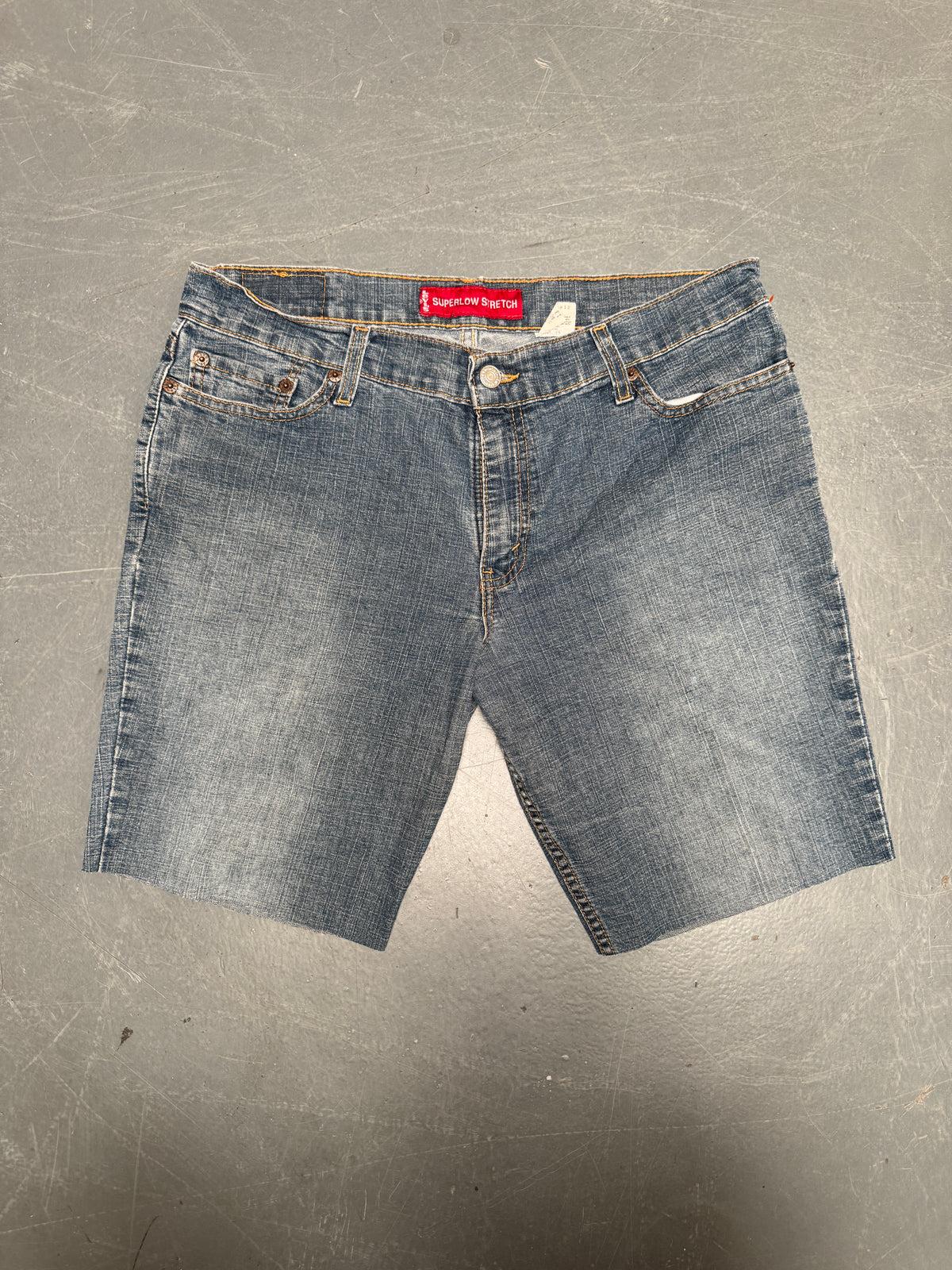 Vintage Levis Cut Off Denim Shorts - 90s Made - W 34 - SH1073