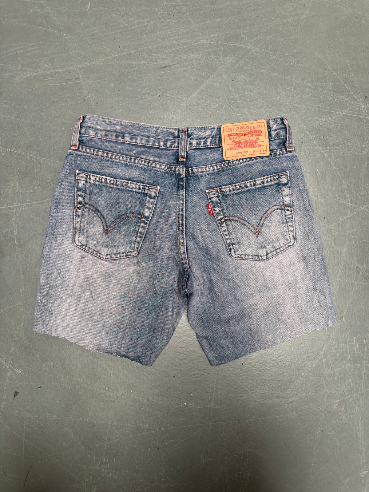 Vintage Levis Cut Off Denim Shorts - 90s Made - W 30 - SH1074