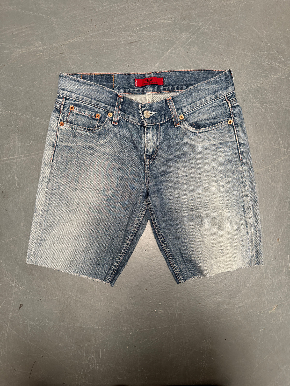 Vintage Levis Cut Off Denim Shorts - 90s Made - W 30 - SH1075