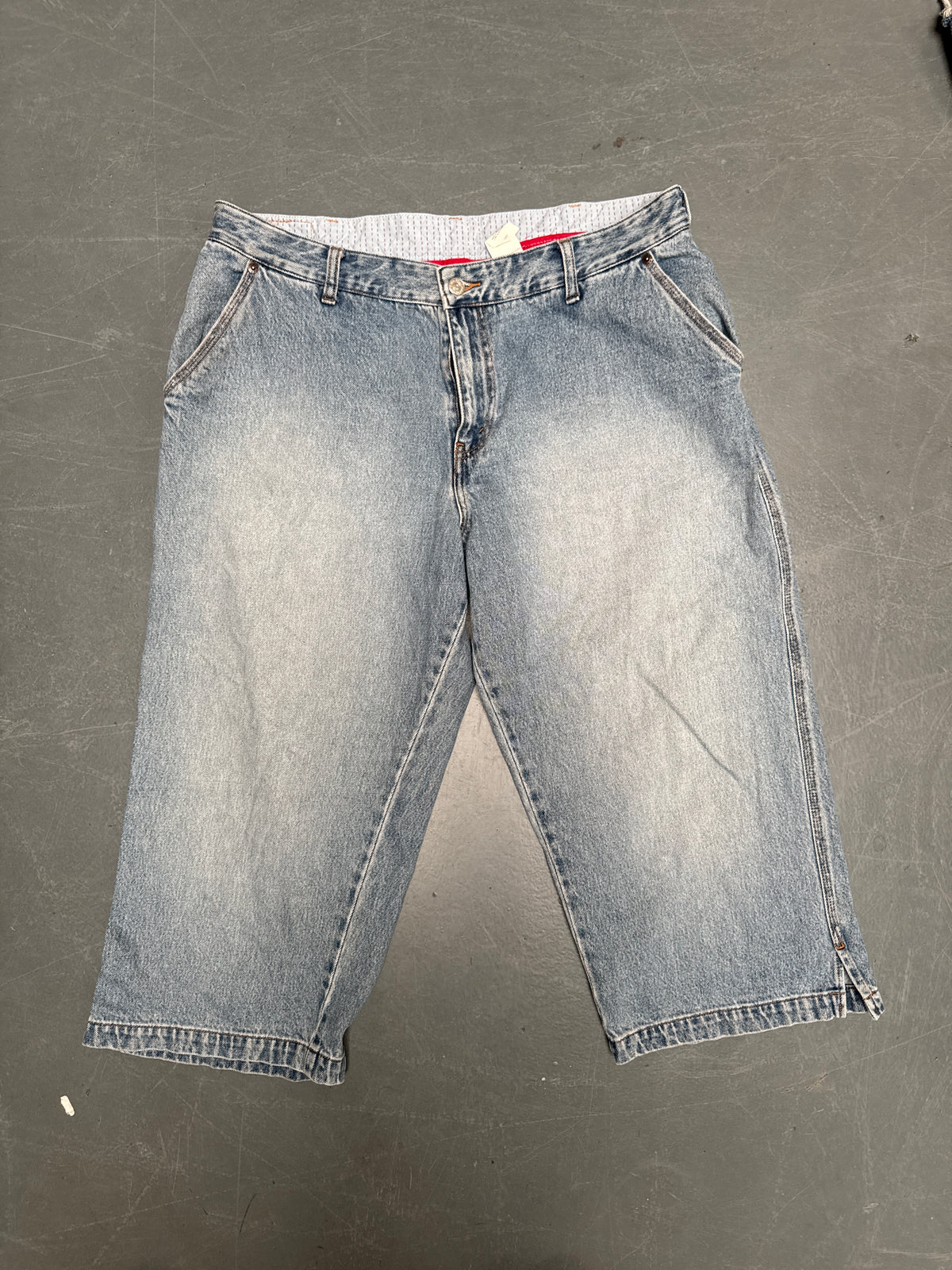 Vintage Levis Cut Off Denim Shorts - 90s Made - W 36 - SH1082