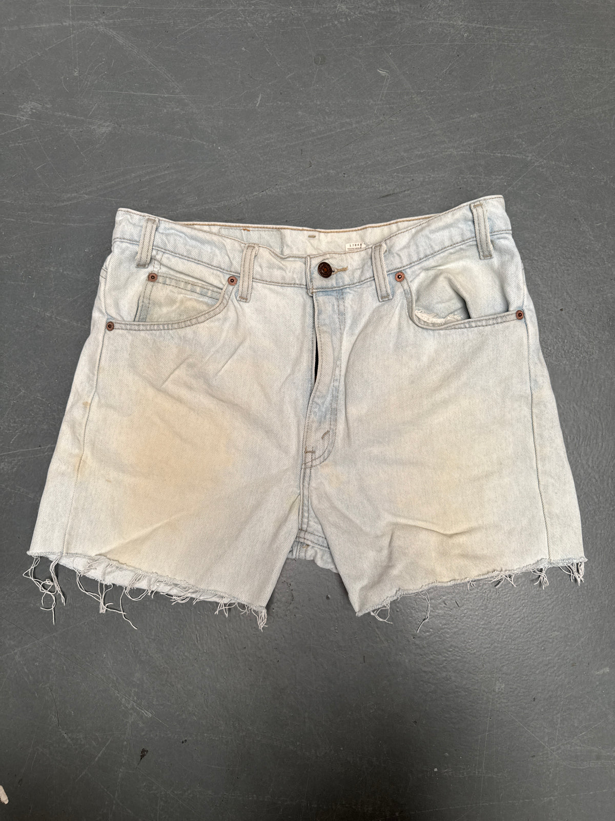 Vintage Levis Cut Off Denim Shorts - 90s Made - W 32 - SH1083