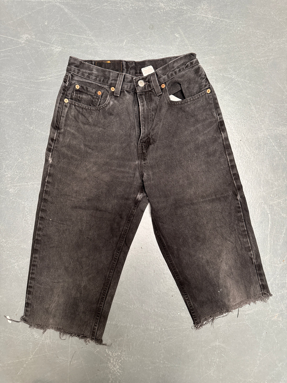 Vintage Levis Cut Off Denim Shorts - 90s Made - W 26 - SH1084