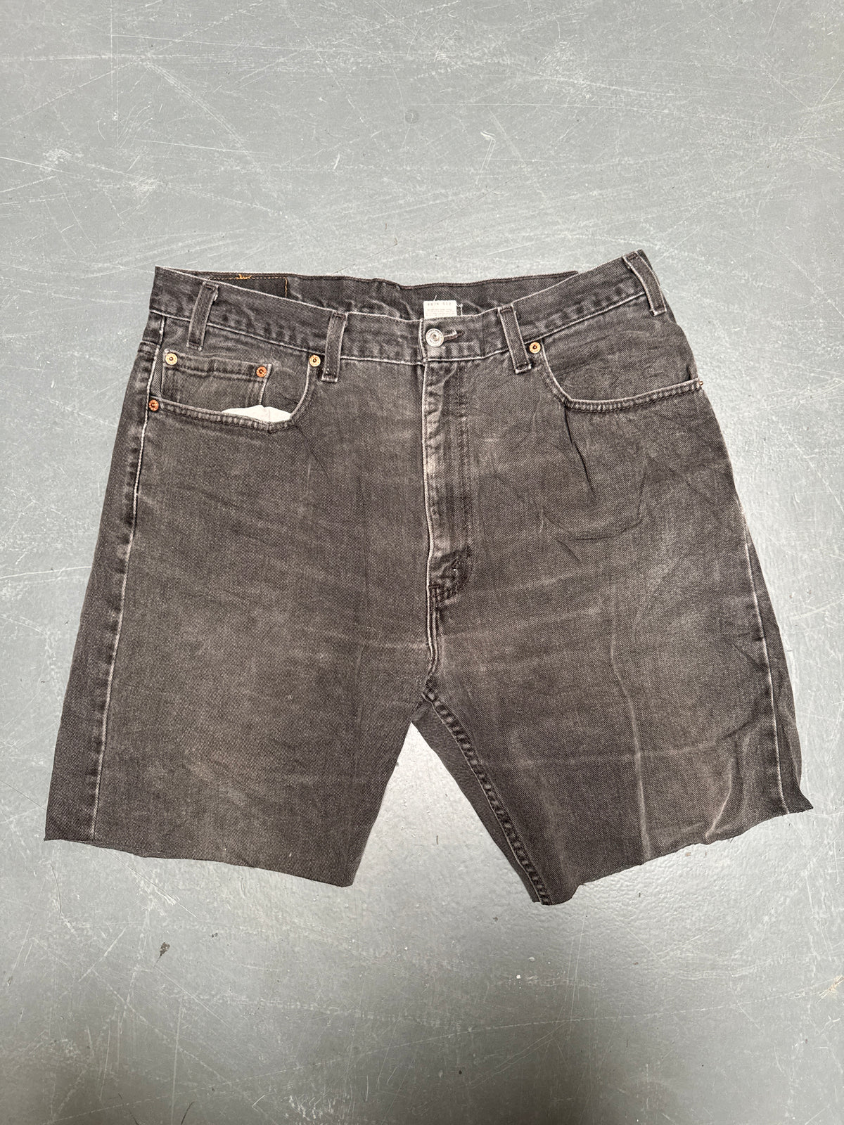 Vintage Levis Cut Off Denim Shorts - 90s Made - W 34 - SH1086