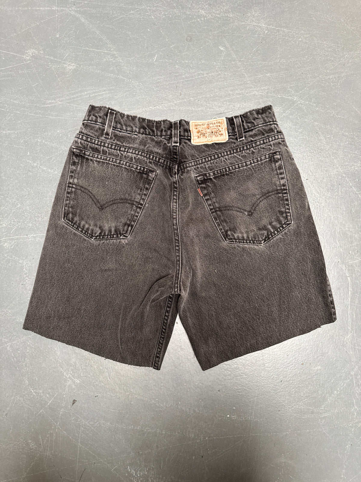 Vintage Levis Cut Off Denim Shorts - 90s Made - W 30 - SH1087
