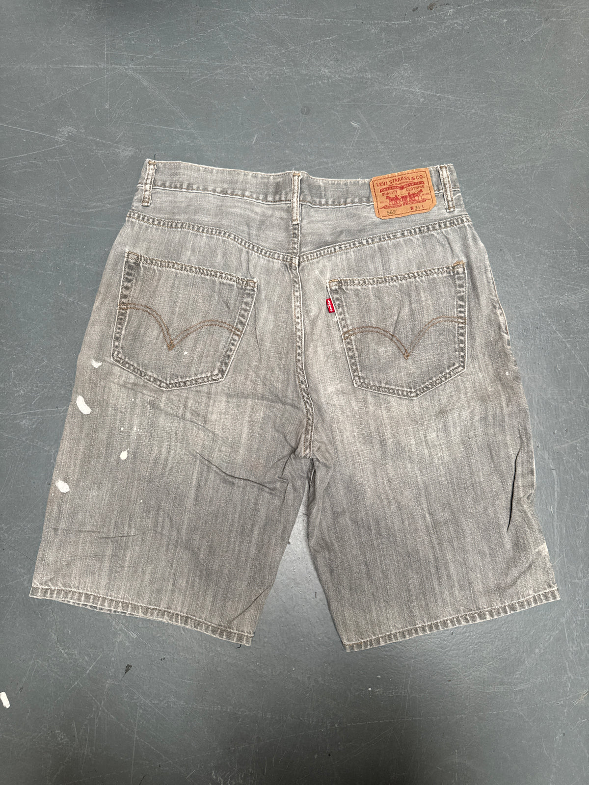 Vintage Levis Cut Off Denim Shorts - 90s Made - W 34 - SH1092