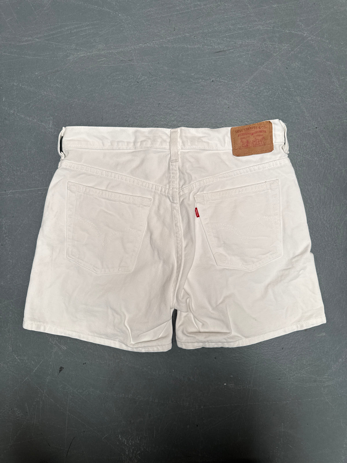 Vintage Levis Cut Off Denim Shorts - 90s Made - W 30 - SH1095