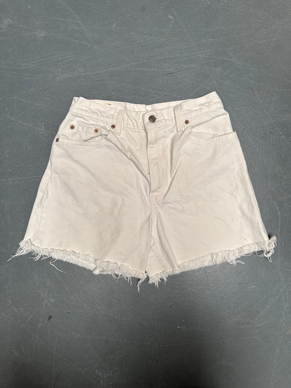 Vintage Levis Cut Off Denim Shorts - 90s Made - W 28 - SH1098