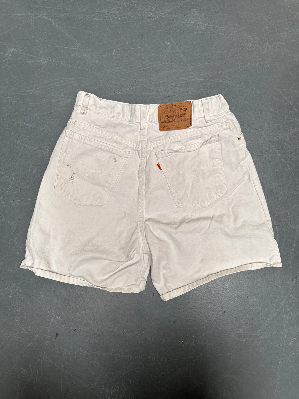 Vintage Levis Cut Off Denim Shorts - 90s Made - W 36 - SH1099
