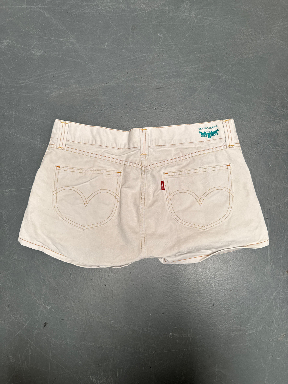 Vintage Levis Cut Off Denim Shorts - 90s Made - W 36 - SH1100