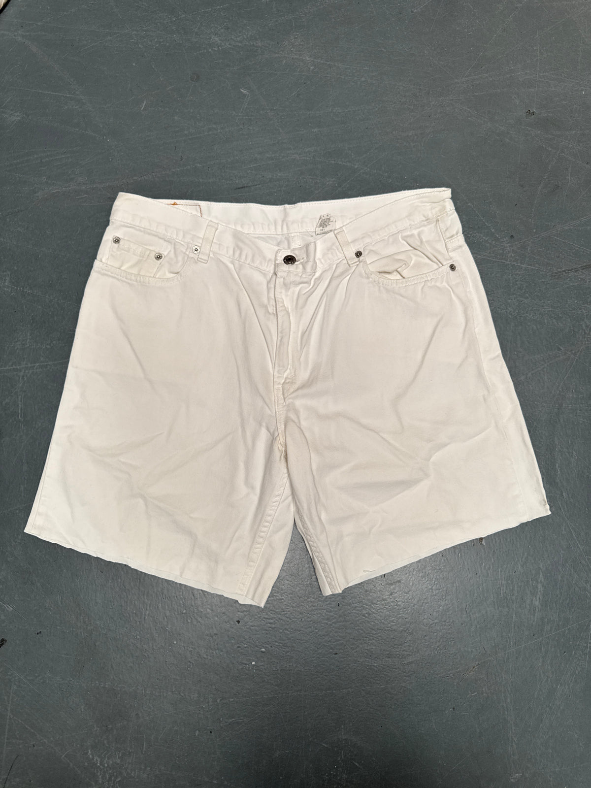 Vintage Levis Cut Off Denim Shorts - 90s Made - W 34 - SH1106