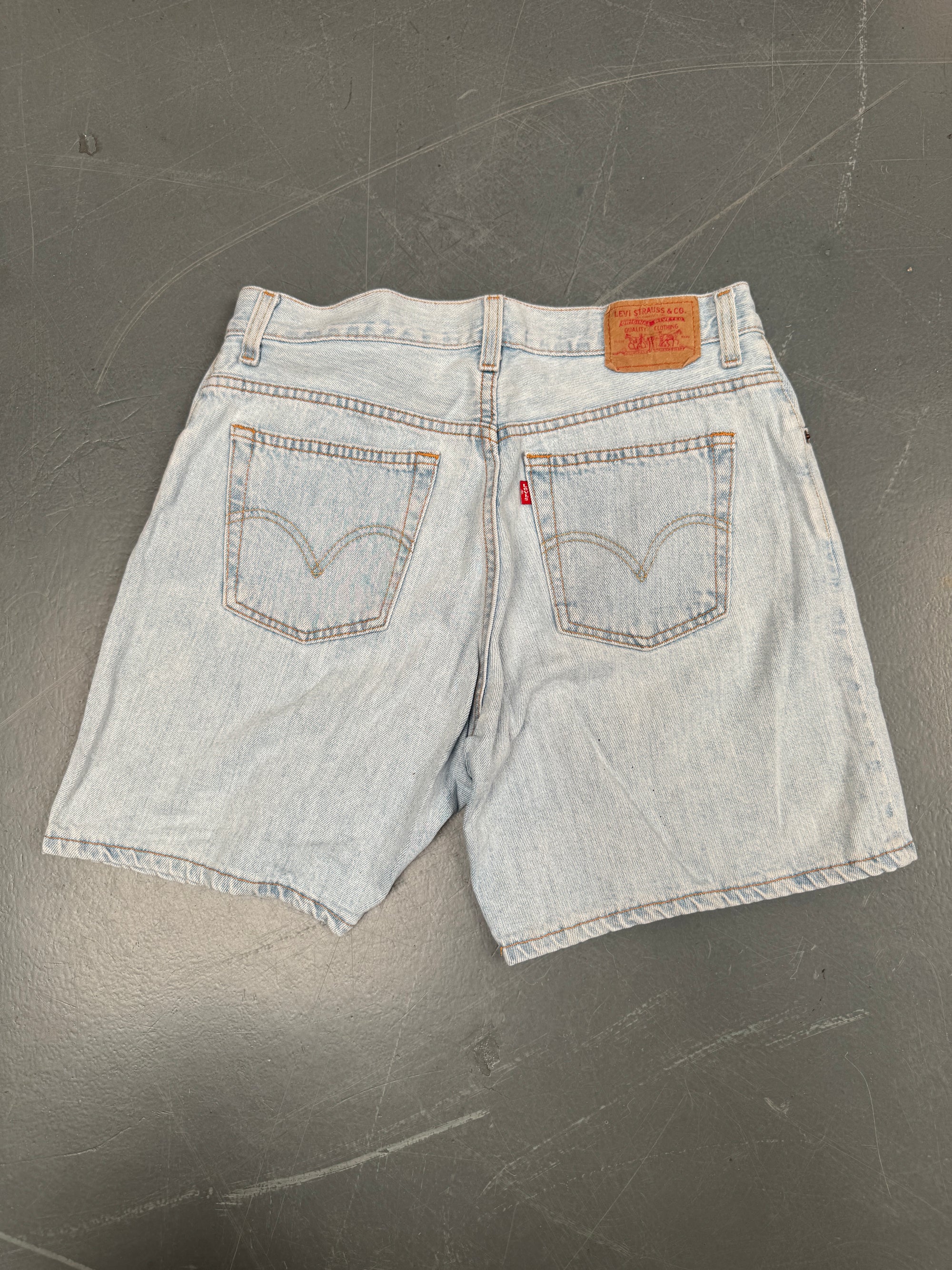 Vintage Ladies Levis Cut Off Denim Shorts - 90s Made - W 30 - SH111