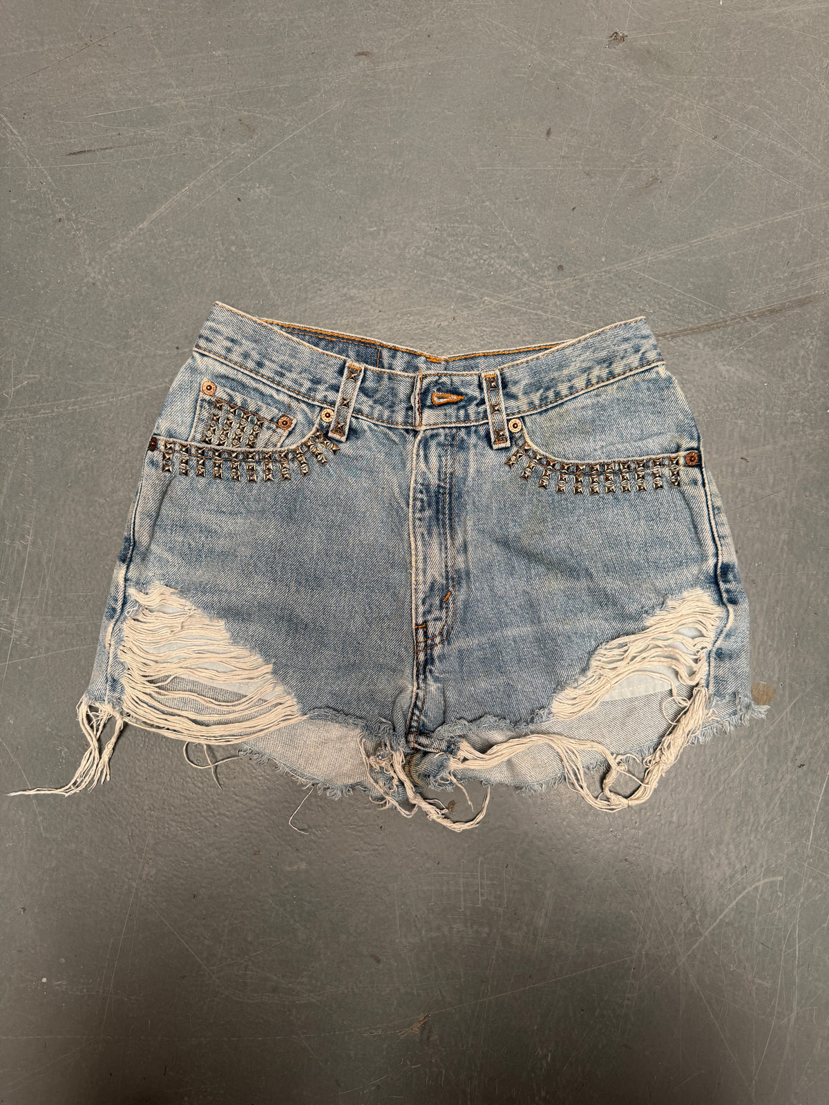 Vintage Levis Cut Off Denim Shorts - 90s Made - W 26 - SH1123