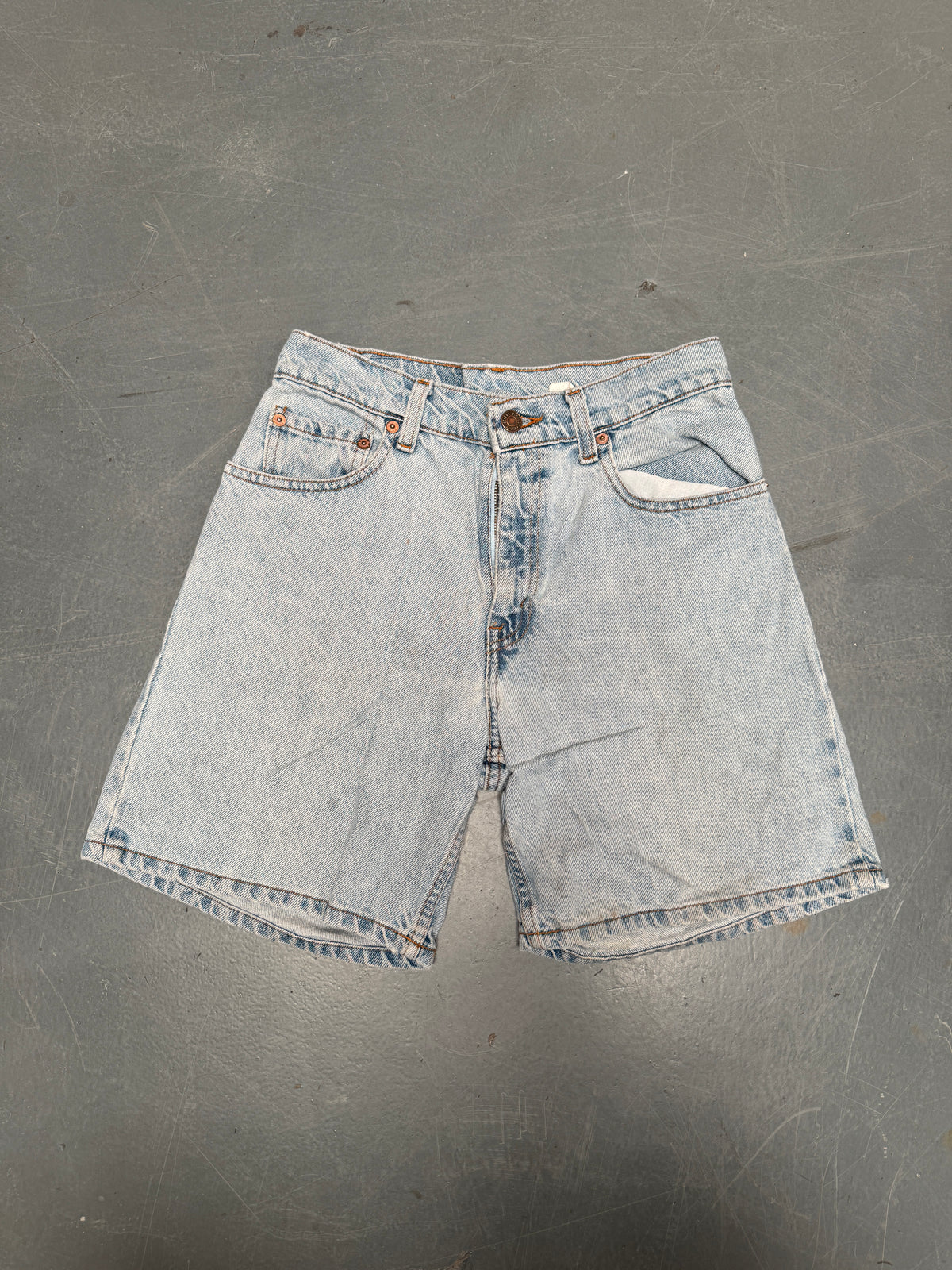 Vintage Levis Cut Off Denim Shorts - 90s Made - W 26 - SH1125