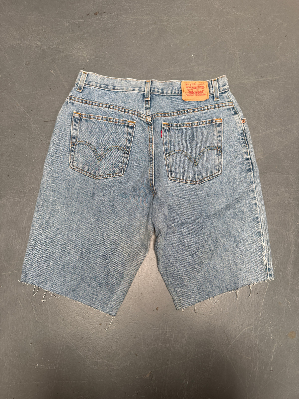 Vintage Levis Cut Off Denim Shorts - 90s Made - W 30 - SH1128