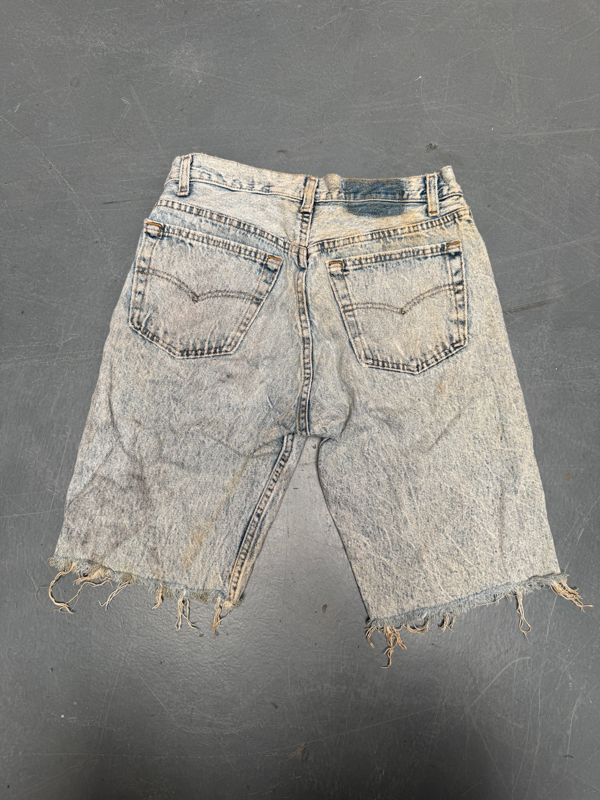 Vintage Levis Cut Off Denim Shorts - 90s Made - W 28 - SH1130
