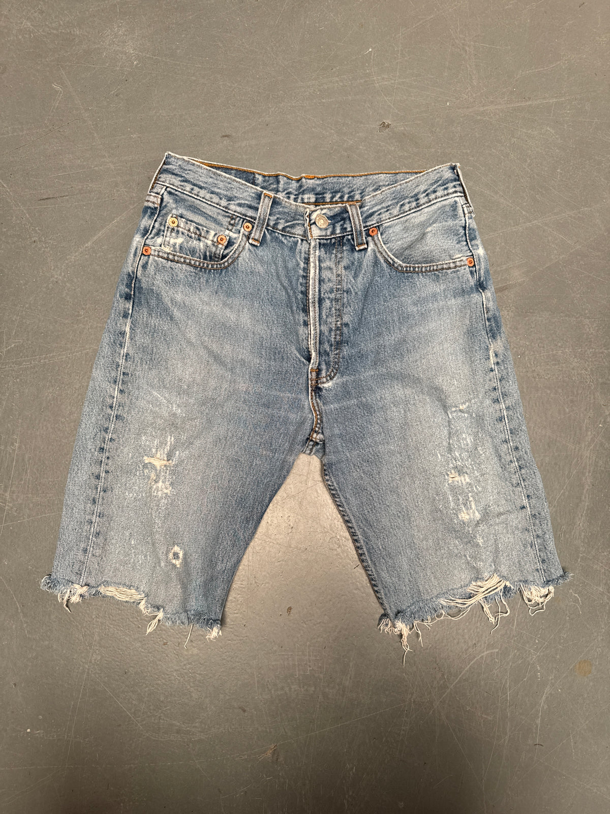 Vintage Levis Cut Off Denim Shorts - 90s Made - W 26 - SH1133