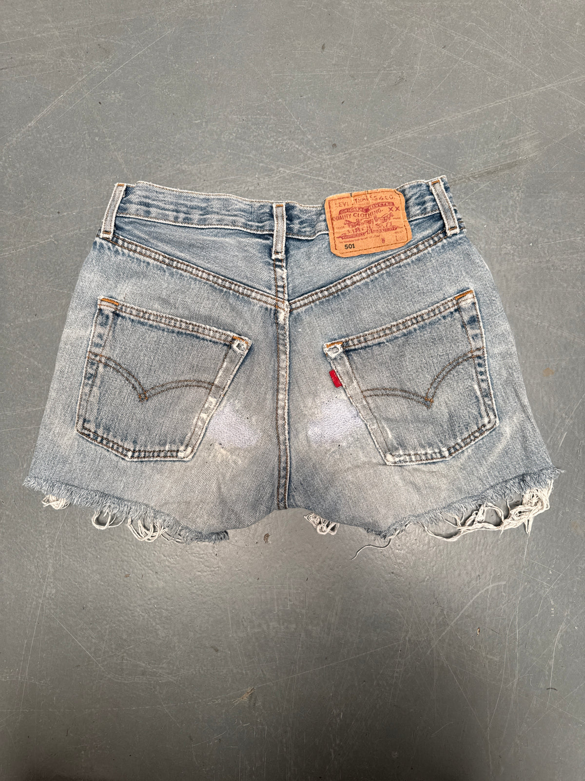 Vintage Levis Cut Off Denim Shorts - 90s Made - W 26 - SH1138