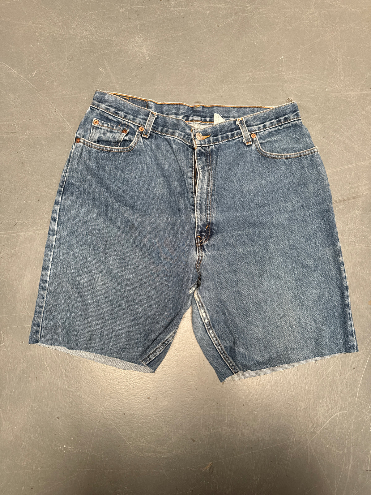 Vintage Levis Cut Off Denim Shorts - 90s Made - W 34 - SH1150