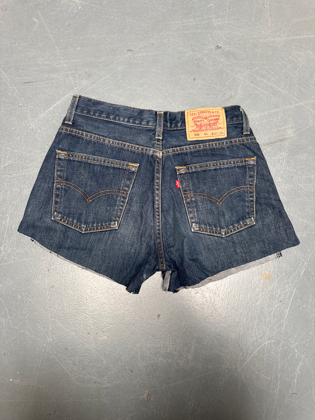 Vintage Levis Cut Off Denim Shorts - 90s Made - W 28 - SH1155