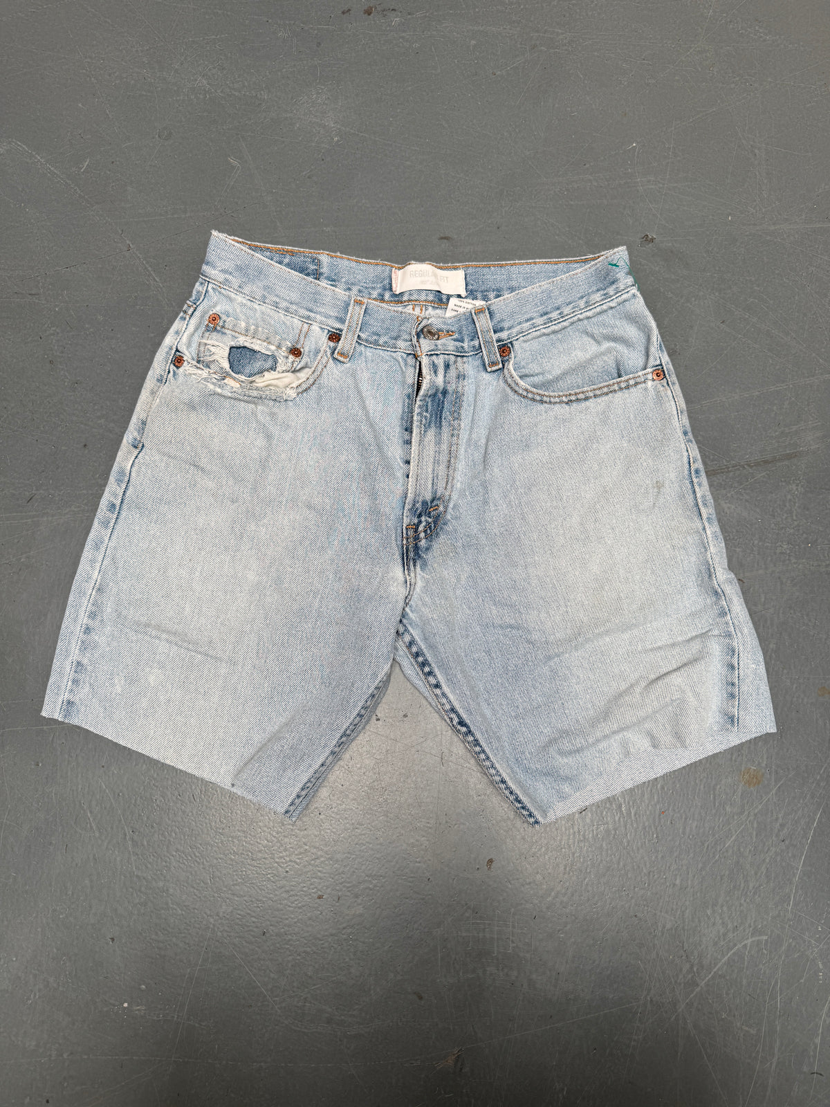 Vintage Levis Cut Off Denim Shorts - 90s Made - W 30 - SH1157