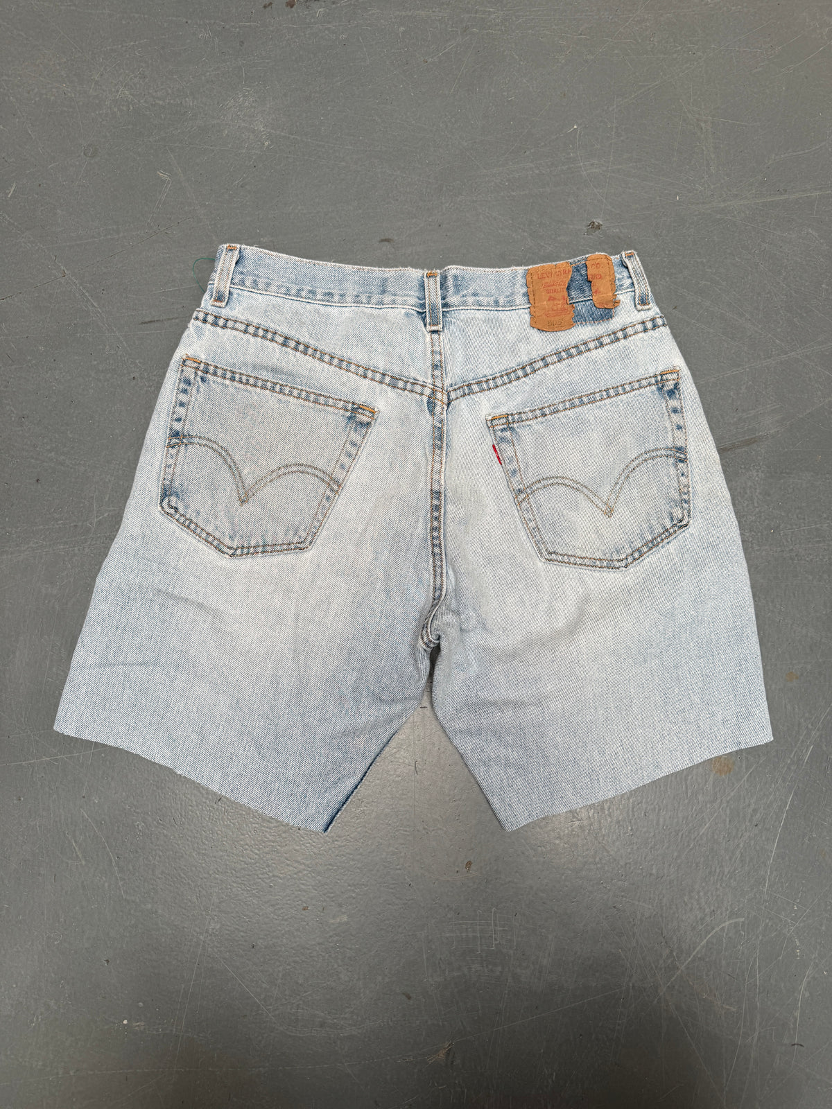 Vintage Levis Cut Off Denim Shorts - 90s Made - W 30 - SH1157