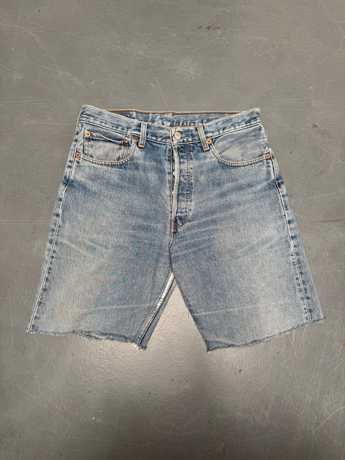 Vintage Levis Cut Off Denim Shorts - 90s Made - W 30 - SH1161