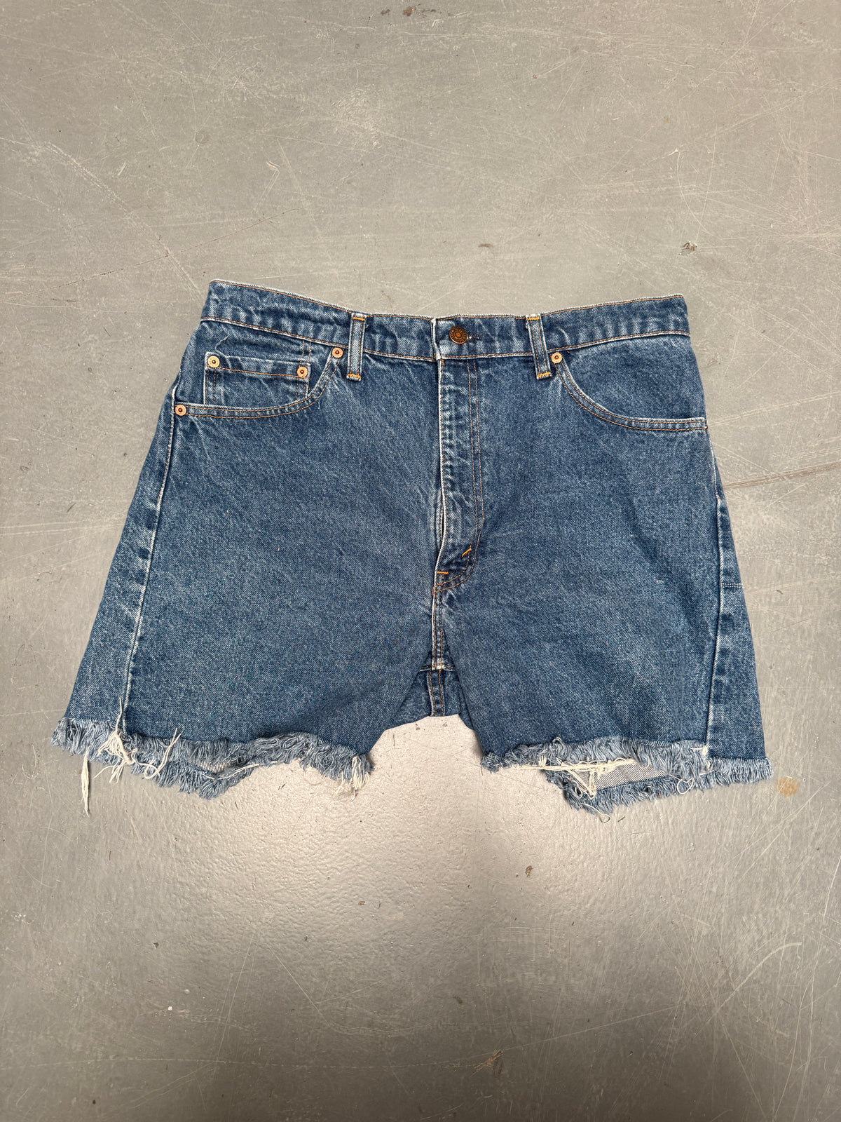 Vintage Levis Cut Off Denim Shorts - 90s Made - W 34 - SH1162
