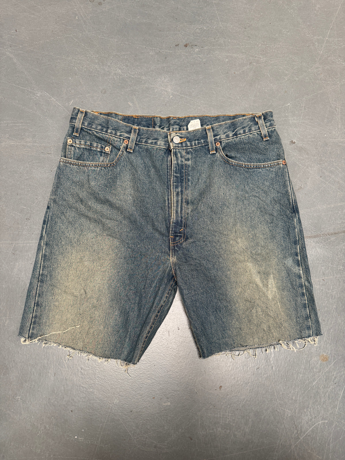 Vintage Levis Cut Off Denim Shorts - 90s Made - W 36 - SH1164