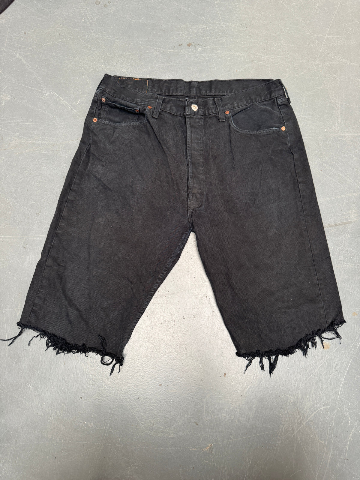 Vintage Levis Cut Off Denim Shorts - 90s Made - W 34 - SH1177
