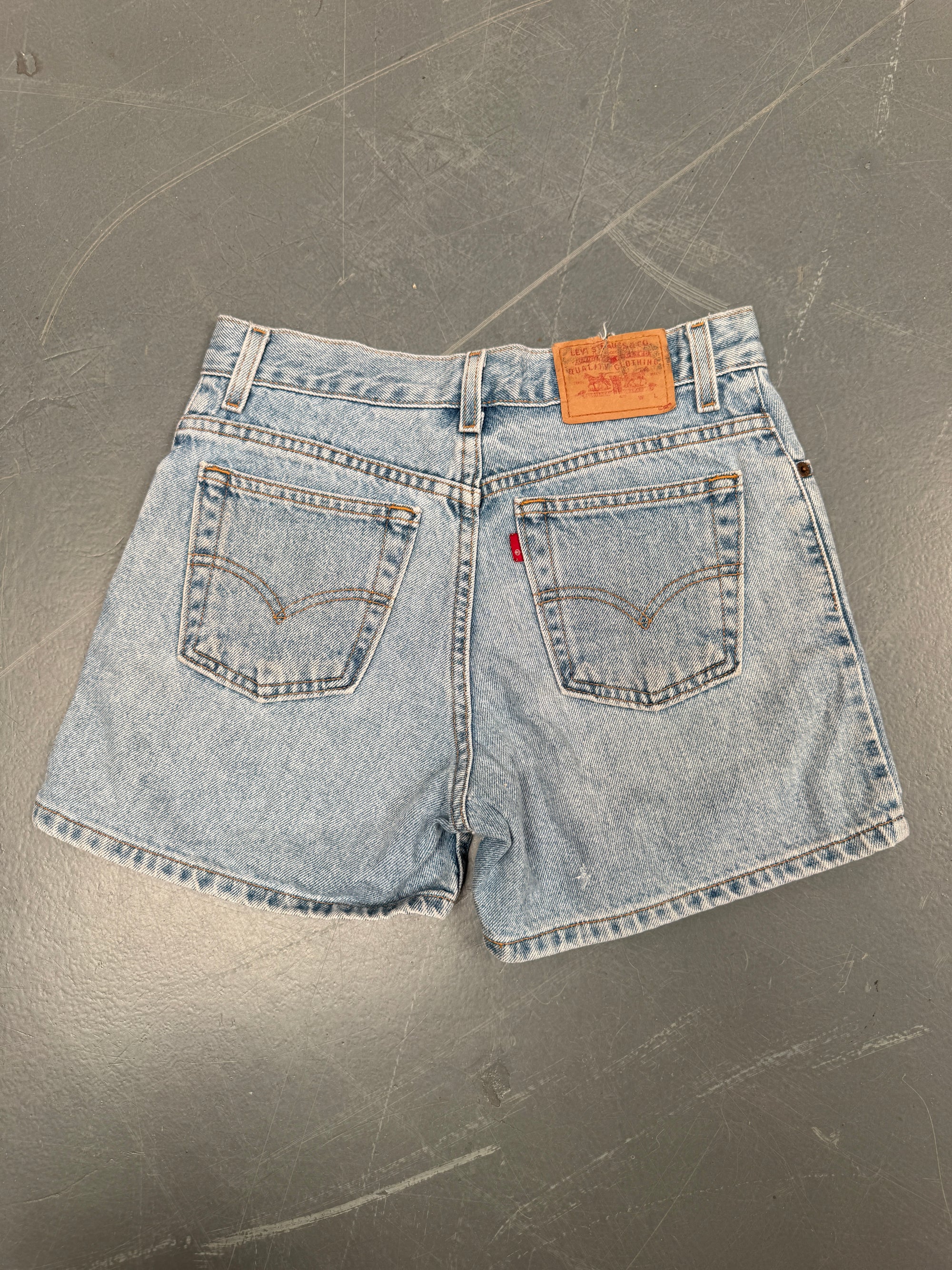 Vintage Ladies Levis Cut Off Denim Shorts - 90s Made - W 27 - SH119