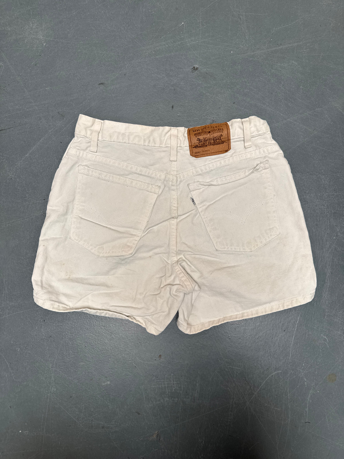 Vintage Levis Cut Off Denim Shorts - 90s Made - W 28 - SH1191