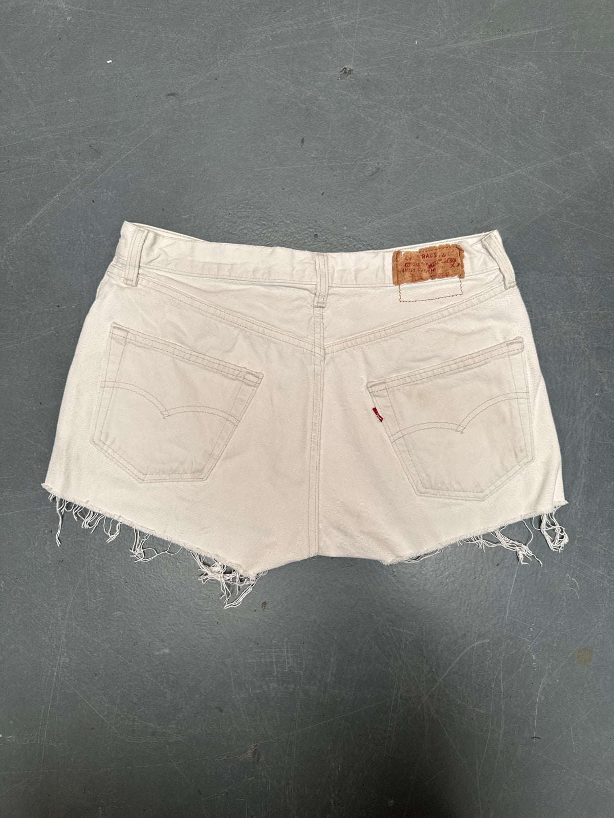 Vintage Levis Cut Off Denim Shorts - 90s Made - W 30 - SH1193