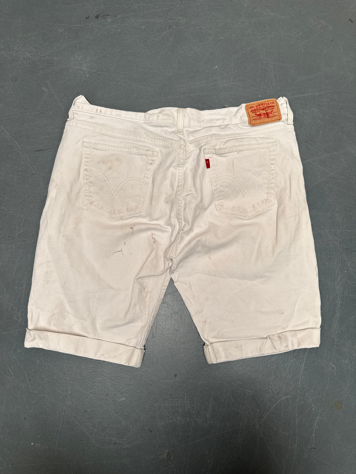 Vintage Levis Cut Off Denim Shorts - 90s Made - W 36 - SH1196