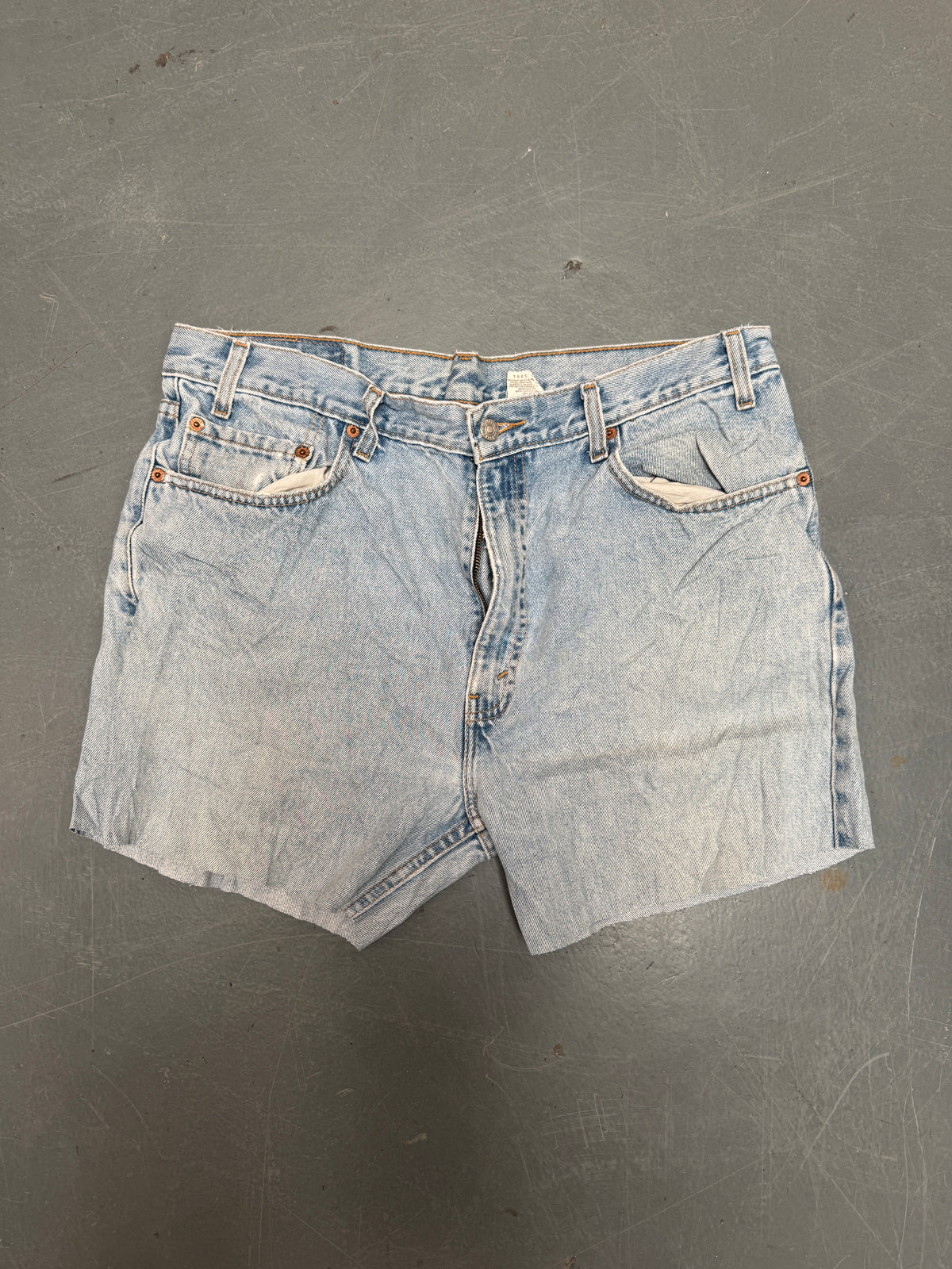 Vintage Levis Cut Off Denim Shorts - 90s Made - W 34 - SH1198