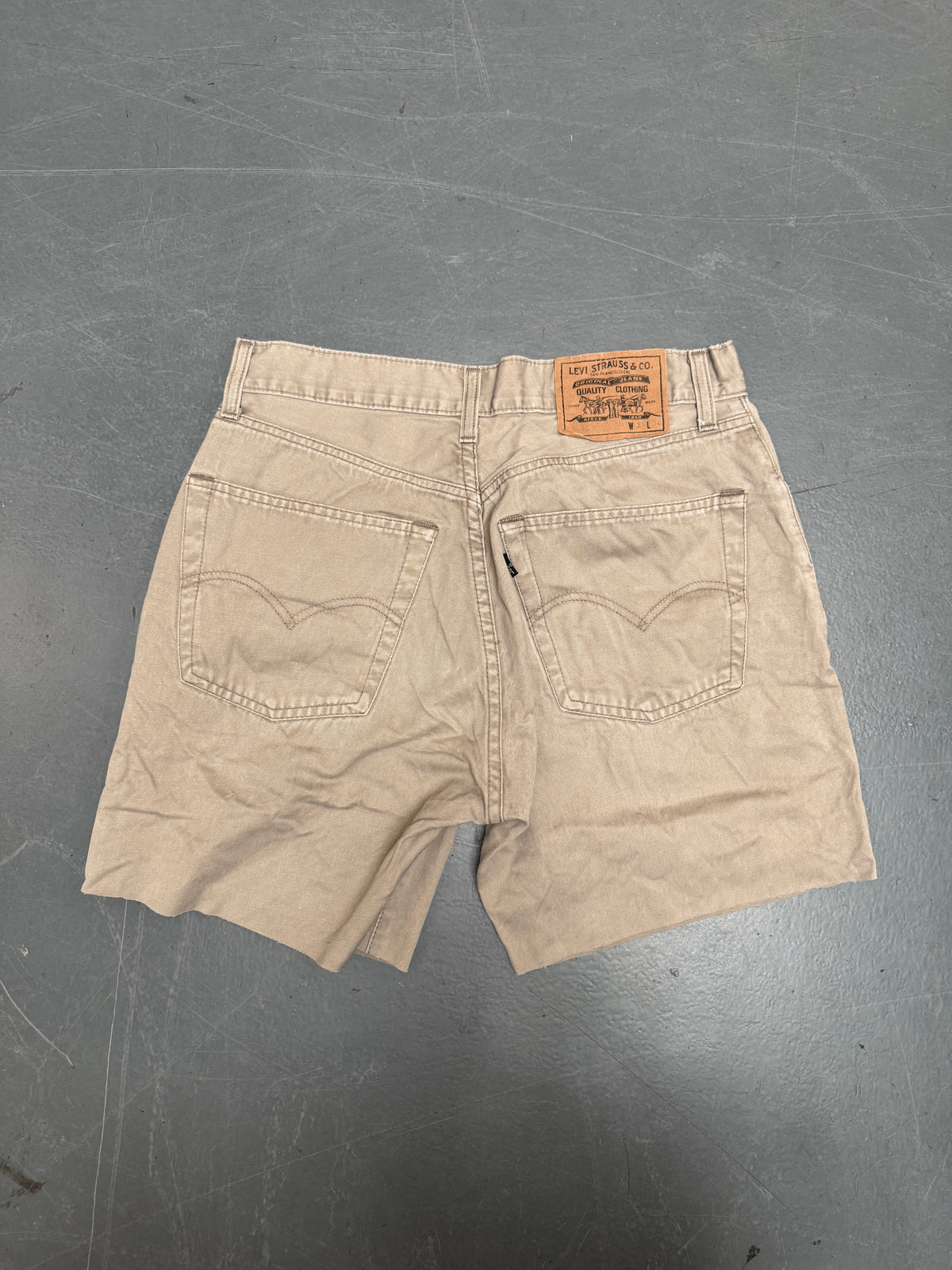 Vintage Levis Cut Off Denim Shorts - 90s Made - W 28 - SH1201