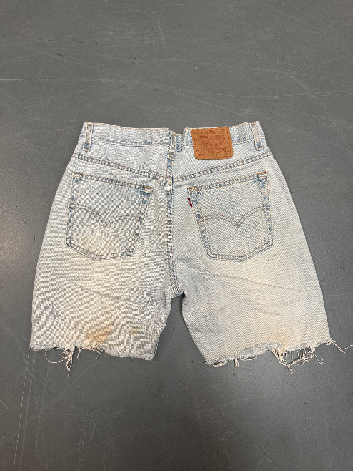 Vintage Levis Cut Off Denim Shorts - 90s Made - W 30 - SH1211