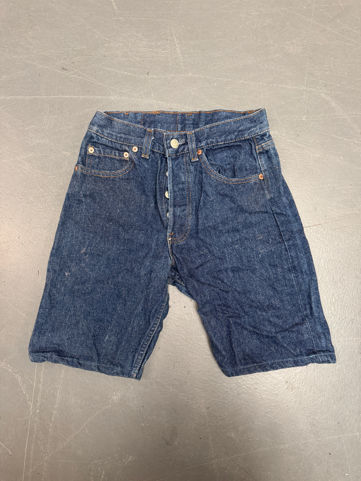 Vintage Levis Cut Off Denim Shorts - 90s Made - W 24 - SH1219