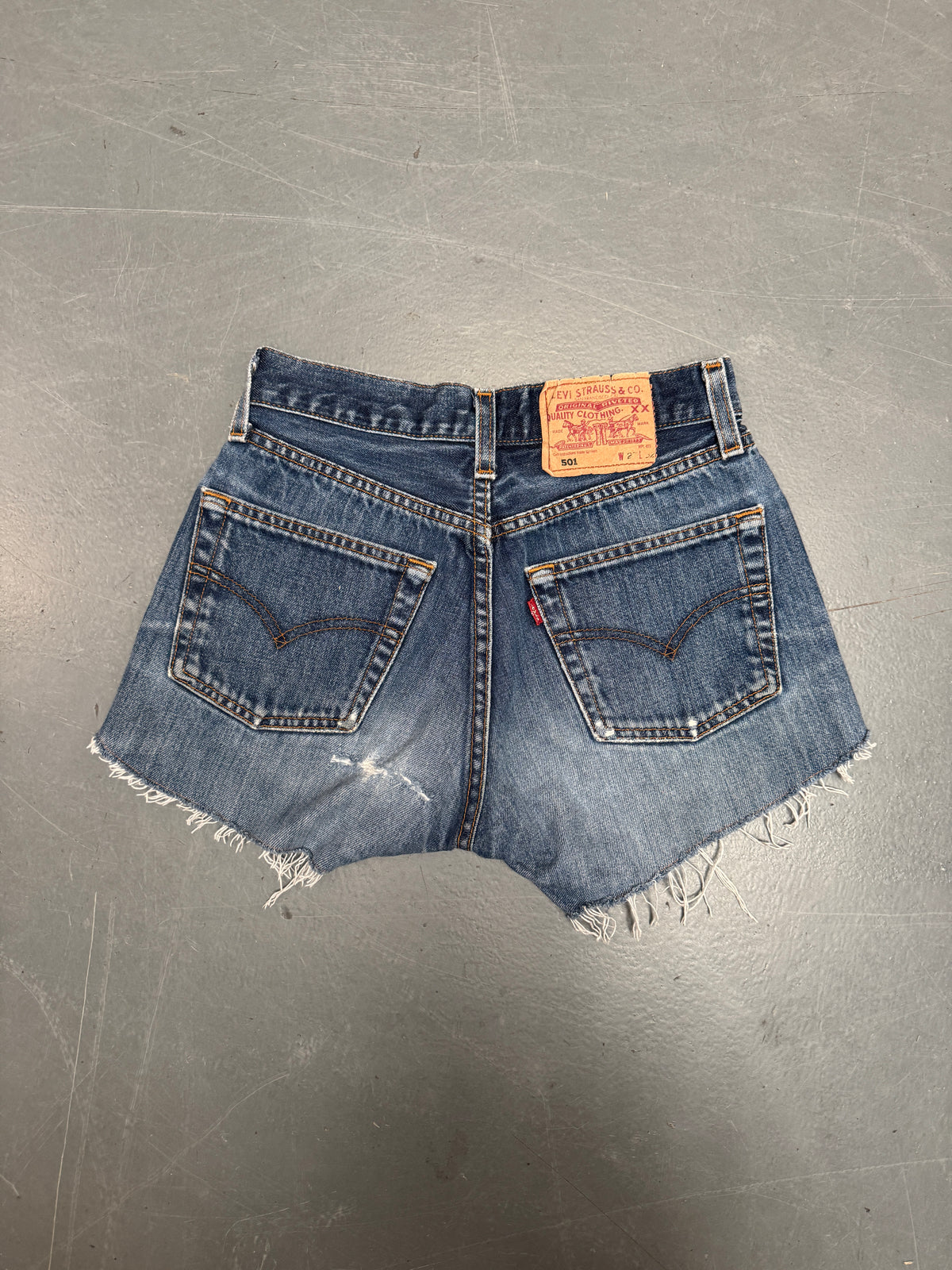 Vintage Levis Cut Off Denim Shorts - 90s Made - W 24 - SH1221