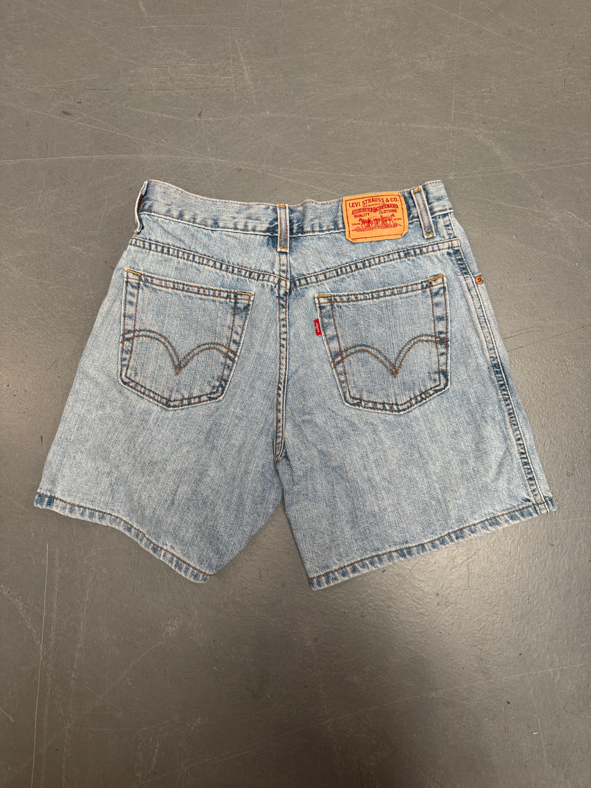 Vintage Levis Cut Off Denim Shorts - 90s Made - W 26 - SH1222