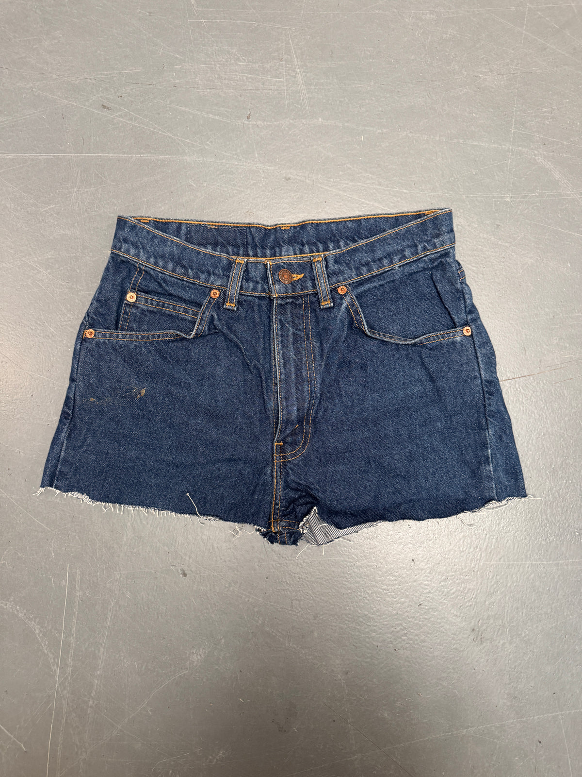 Vintage Levis Cut Off Denim Shorts - 90s Made - W 28 - SH1228