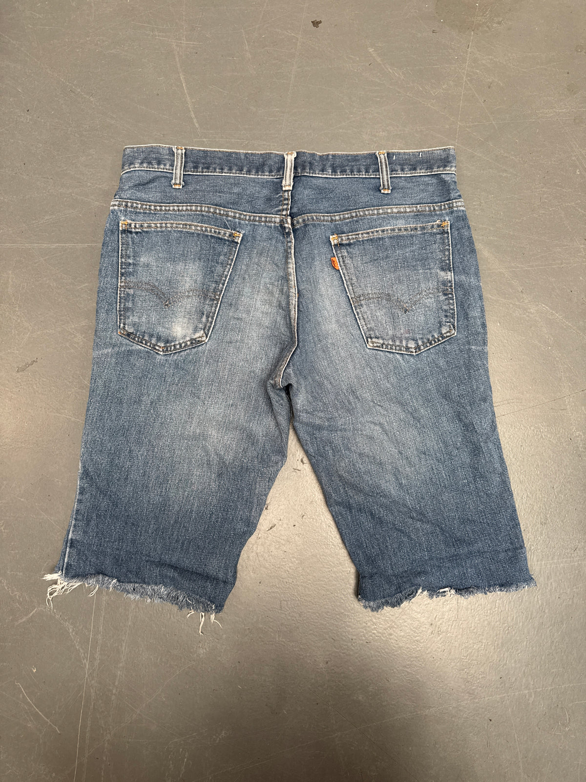 Vintage Levis Cut Off Denim Shorts - 90s Made - W 36 - SH1234