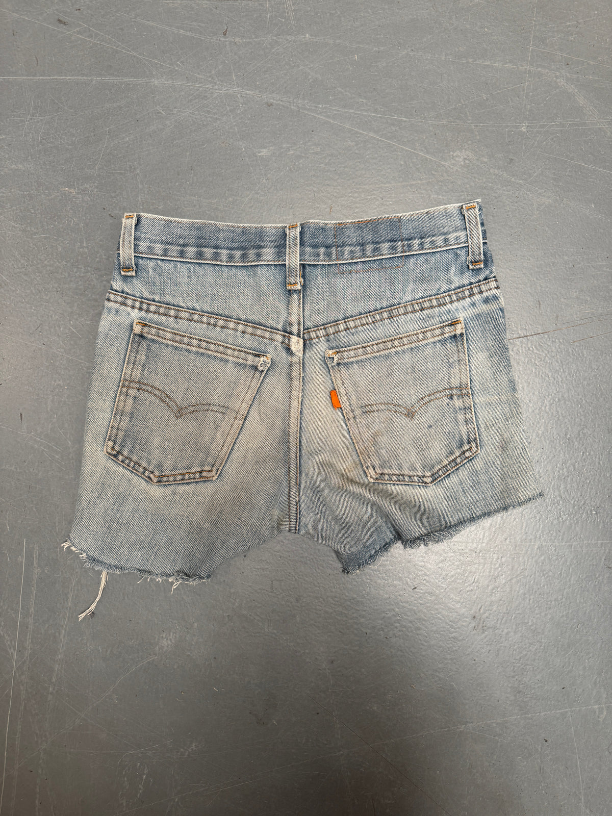 Vintage Levis Cut Off Denim Shorts - 90s Made - W 26 - SH1237