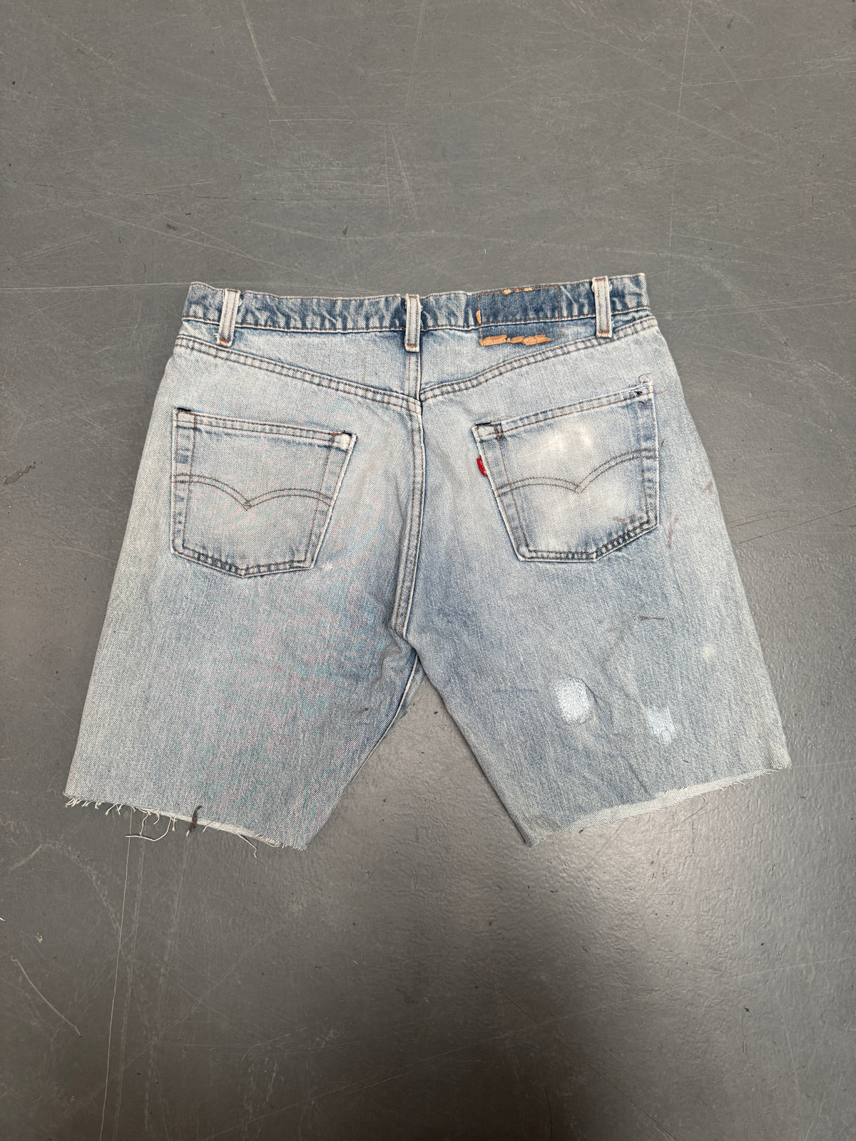 Vintage Levis Cut Off Denim Shorts - 90s Made - W 32 - SH1238