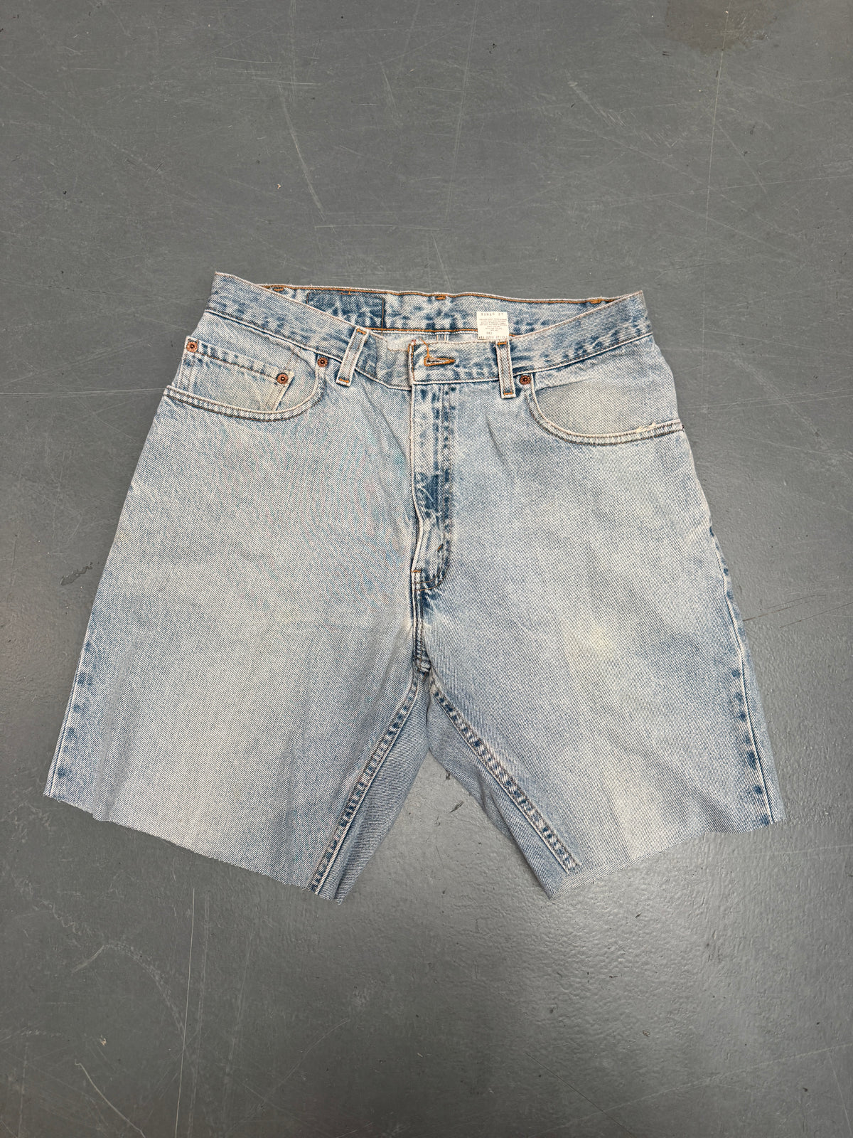 Vintage Levis Cut Off Denim Shorts - 90s Made - W 30 - SH1248