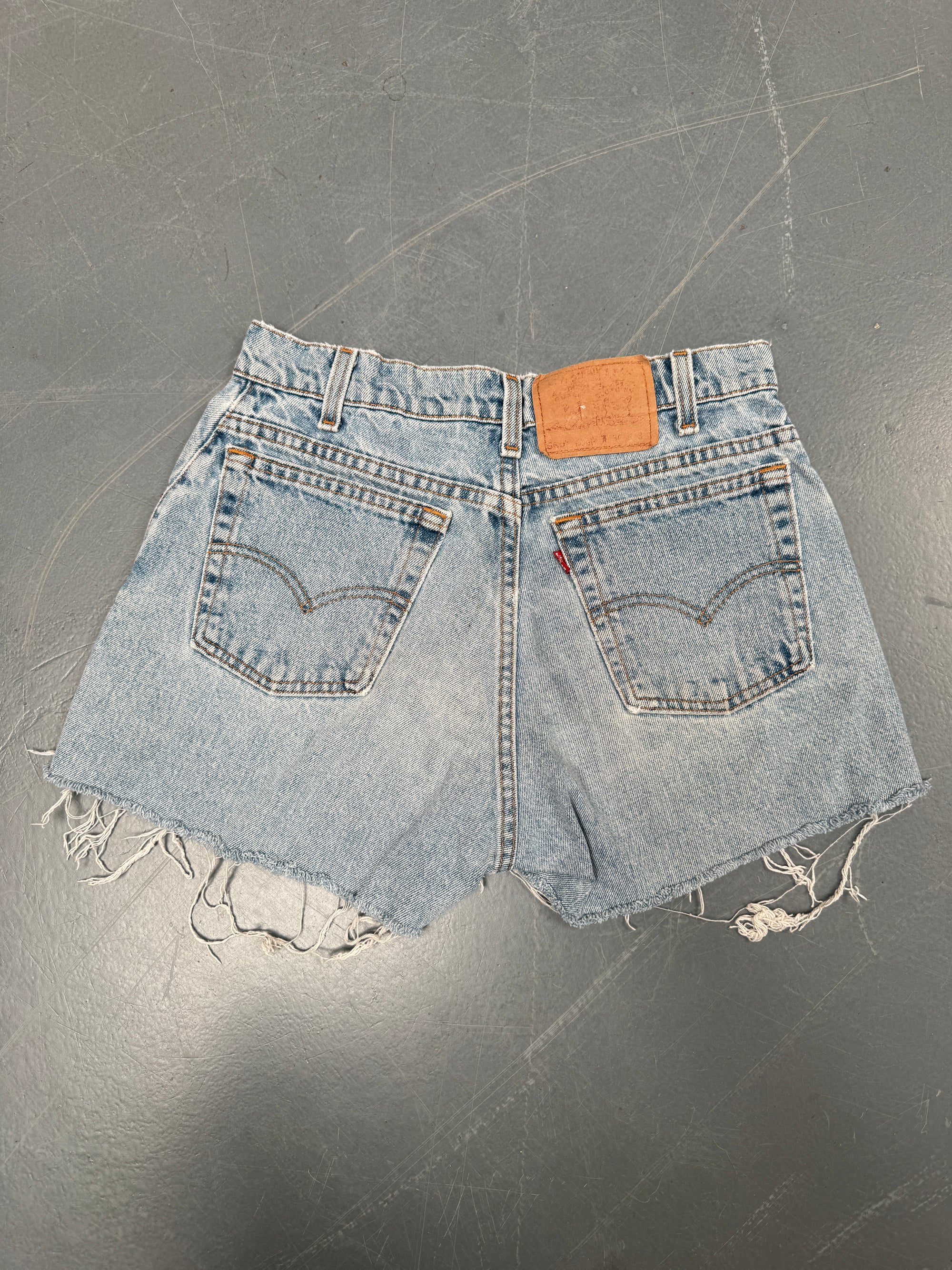 Vintage Ladies Levis Cut Off Denim Shorts - 90s Made - W 28 - SH125