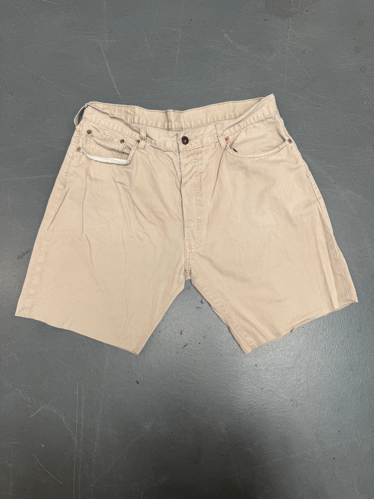 Vintage Levis Cut Off Denim Shorts - 90s Made - W 34 - SH1253