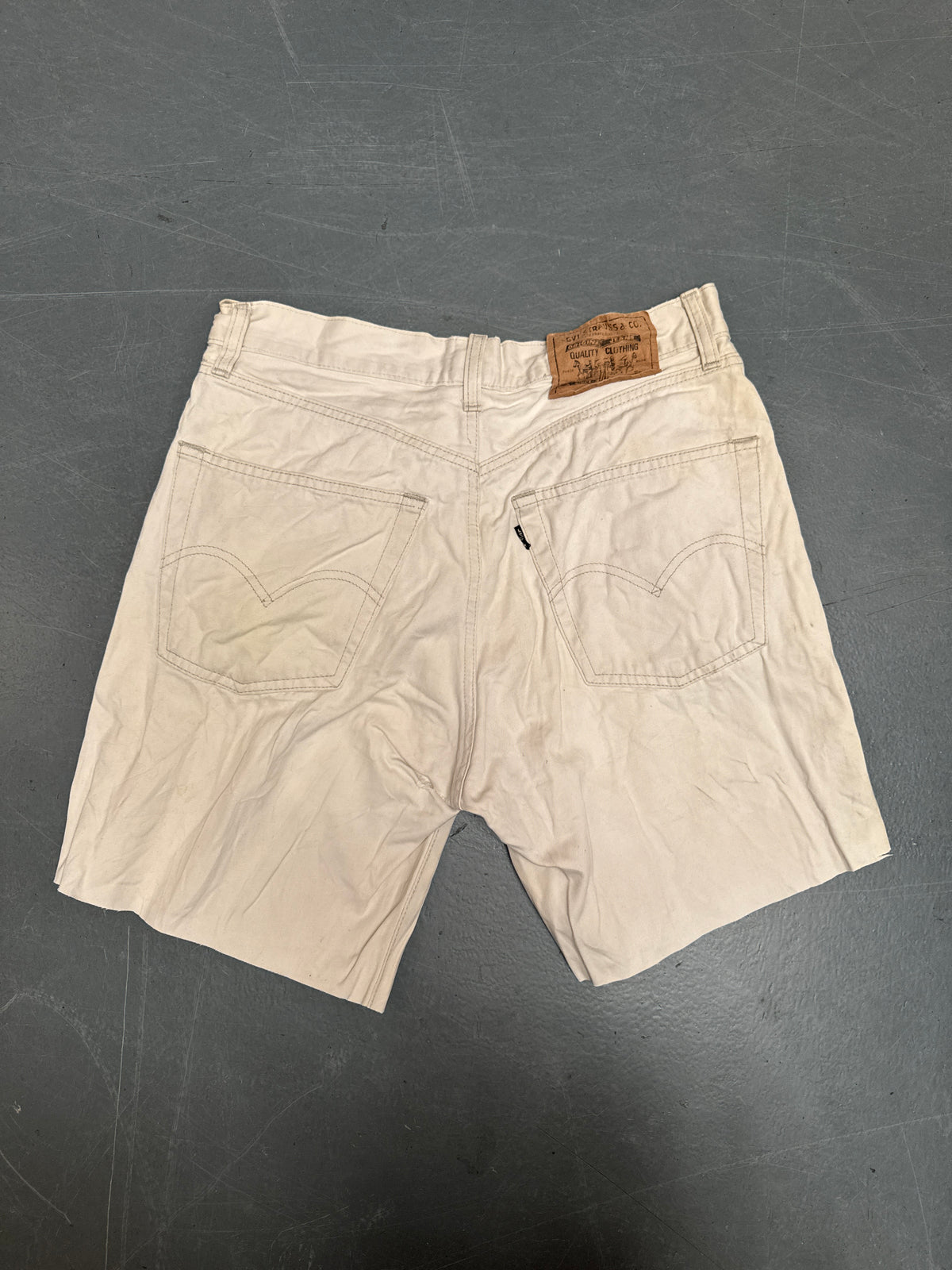 Vintage Levis Cut Off Denim Shorts - 90s Made - W 28 - SH1263