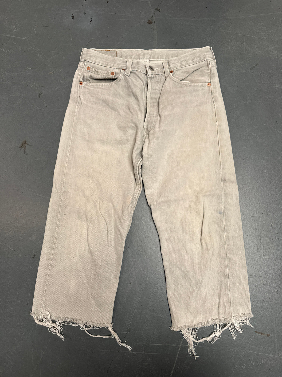 Vintage Levis Cut Off Denim Shorts - 90s Made - W 29 - SH1303