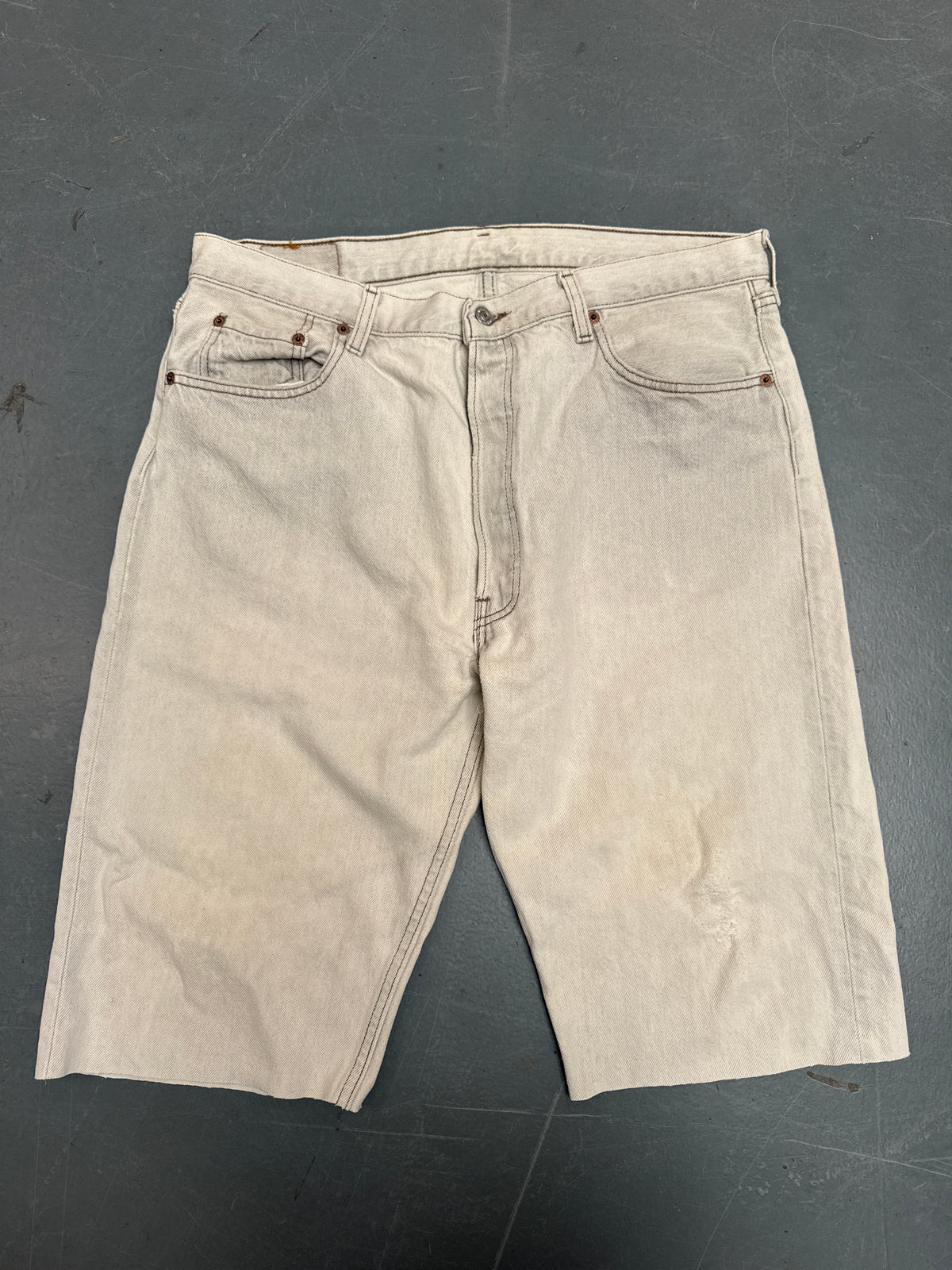 Vintage Levis Cut Off Denim Shorts - 90s Made - W 36 - SH1304