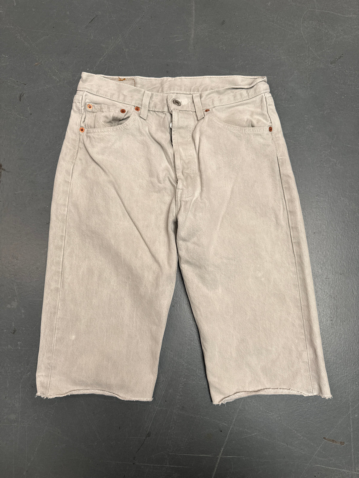 Vintage Levis Cut Off Denim Shorts - 90s Made - W 28 - SH1306